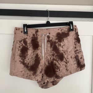 Lululemon 2.5 tie-dye sweatpant shorts